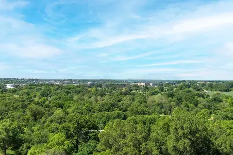40 N Kingshighway Blvd, Saint Louis, MO 63108 photo 84