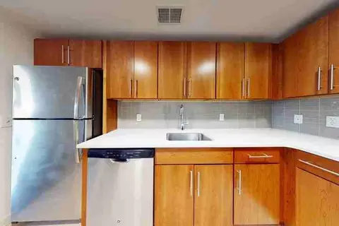 40 N Kingshighway Blvd, Saint Louis, MO 63108 photo 3
