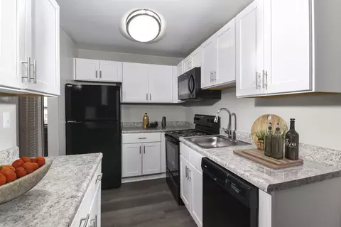 3537 Towne Point Rd, Chesapeake, VA 23321 photo 2