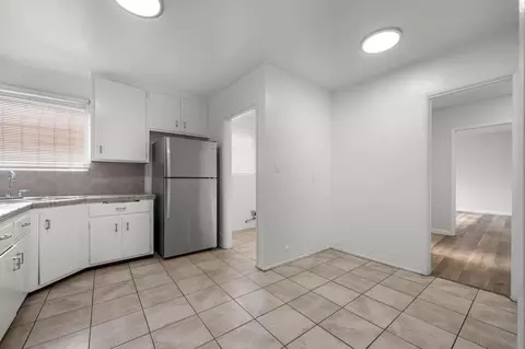 642 W 74th St, Los Angeles, CA 90044