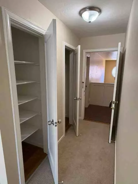 40 Clinton St, Redwood City, CA 94062
