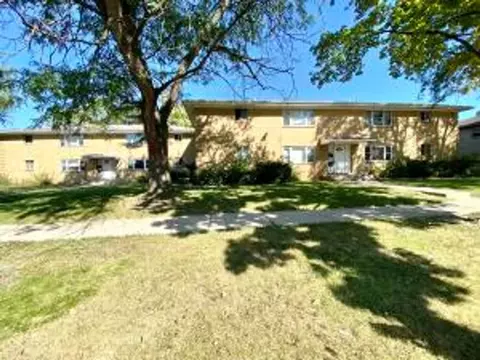 8236 W Villard Ave, Milwaukee, WI 53218
