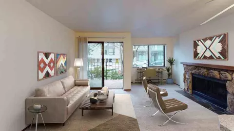 7000 Roosevelt Way NE, Seattle, WA 98115