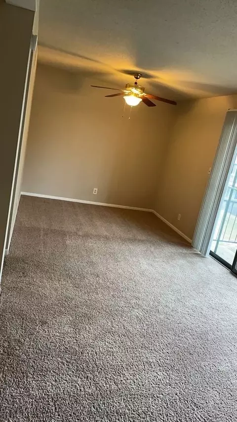 2111 Kasold Dr, Lawrence, KS 66047