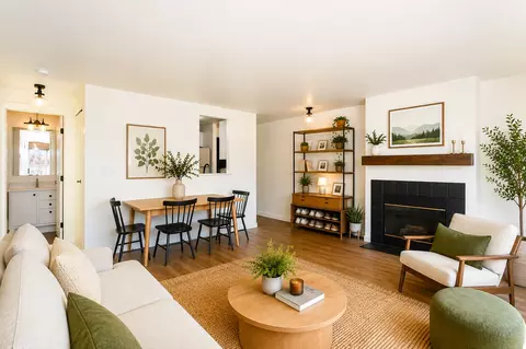 6525 California Ave SW, Seattle, WA 98136