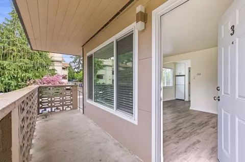 3019 NE 143rd St, Seattle, WA 98125