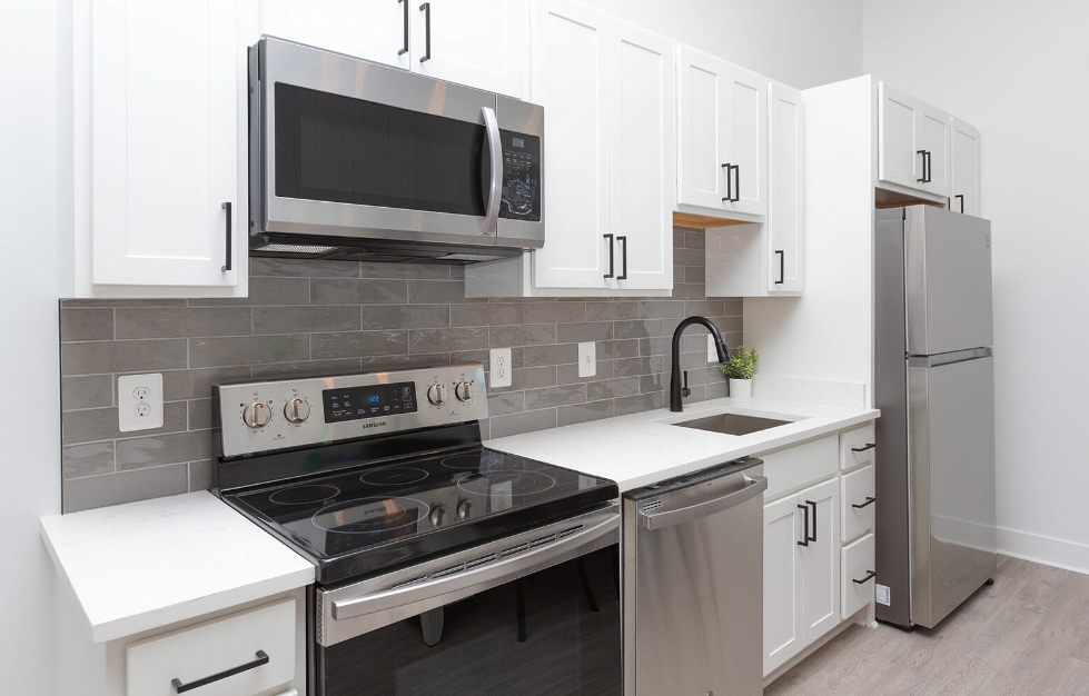 211 Saint Paul St, Baltimore, MD 21202 photo 13
