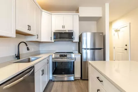 1135 Rose Hill Dr, Charlottesville, VA 22903