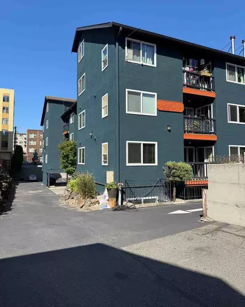 12509 35th Ave NE, Seattle, WA 98125