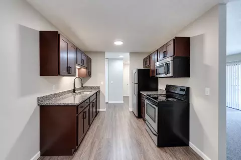 1829 Furness St, Maplewood, MN 55109