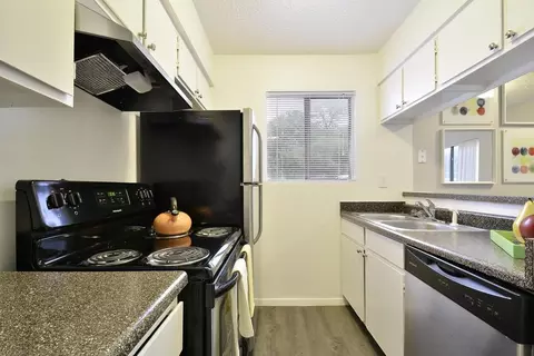 2001 S Interstate 35, Austin, TX 78741 photo 12