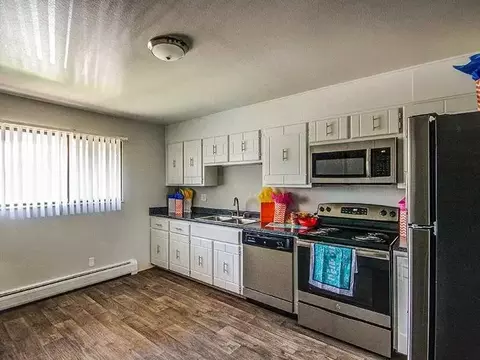 3208 W 7th St, Greeley, CO 80634 photo 3
