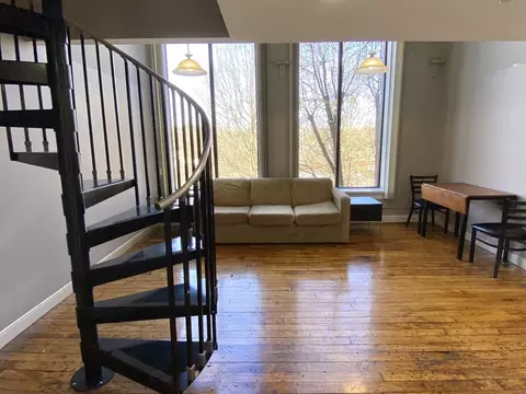 800 James Ave, Scranton, PA 18510