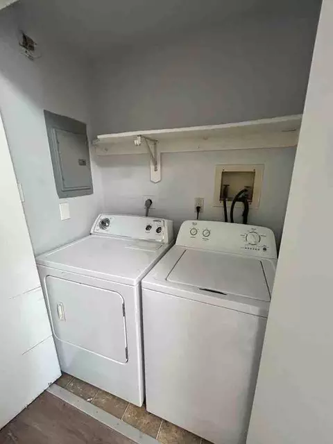 1324 S 10th St, Allentown, PA 18103
