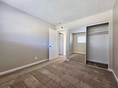10130 Austin Dr, Spring Valley, CA 91977 photo 18