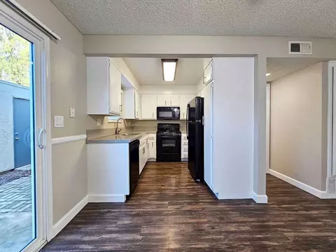 10130 Austin Dr, Spring Valley, CA 91977 photo 6