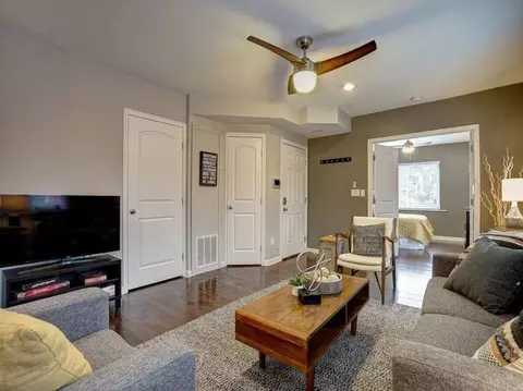 Reading Rd, Cincinnati, OH 45202 photo 21