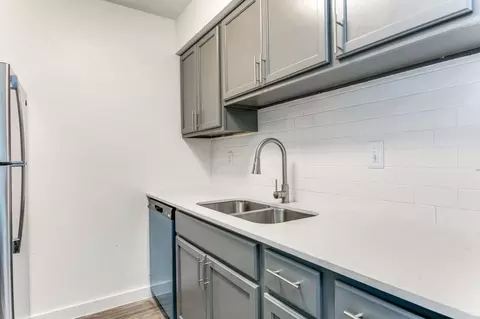 1610 E Mckinney St, Denton, TX 76209 photo 4