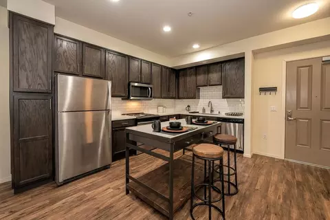 512 El Cerrito Plz, El Cerrito, CA 94530