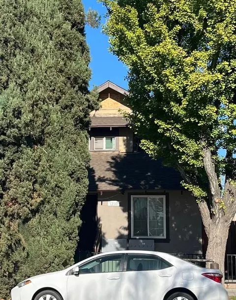 1210 11th St, Modesto, CA 95354