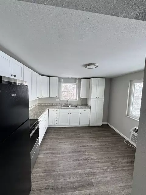 848 Riverview Ter, Dayton, OH 45402