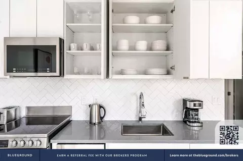 1650 Avon Pl NW, Washington, DC 20007 photo 9