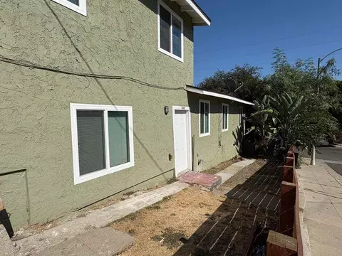 707 Rosemont Ave, Los Angeles, CA 90026