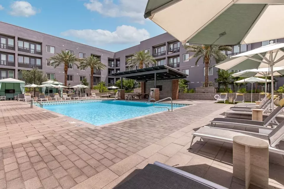 500 W Camelback Rd, Phoenix, AZ 85013 photo 14