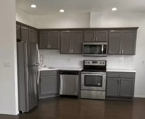 1618 Bellevue Ave, Seattle, WA 98122
