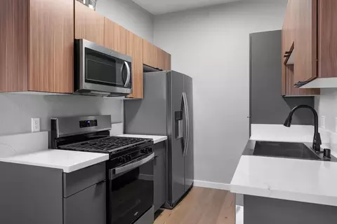 1959 Maple Ave, Costa Mesa, CA 92627