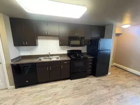 3550 S Delaware St, Englewood, CO 80110