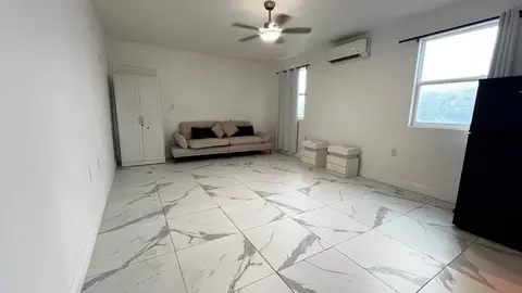 7509 Lakeshore Dr, Tampa, FL 33604