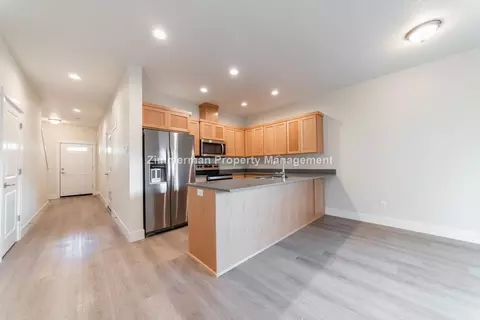 2608 Ross Ln, Eugene, OR 97404