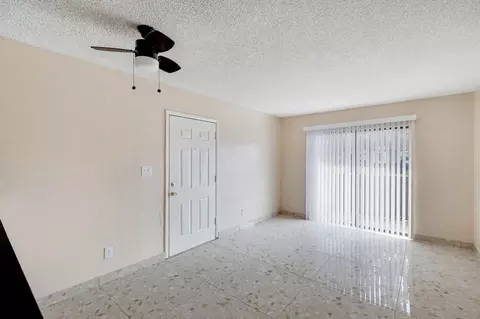 7111 N 75th Ave, Glendale, AZ 85303