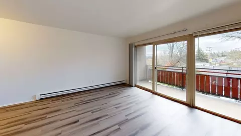 11233 Des Moines Memorial Dr S, Burien, WA 98168