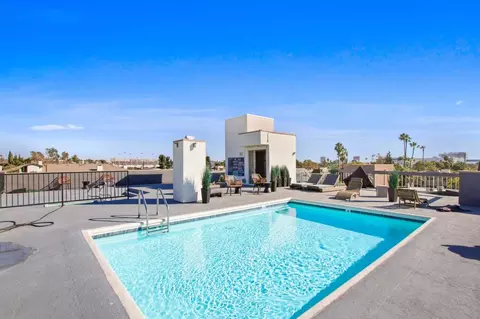 727 Westbourne Dr, West Hollywood, CA 90069