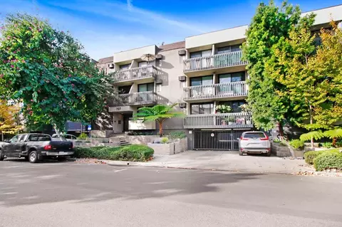 727 Westbourne Dr, West Hollywood, CA 90069