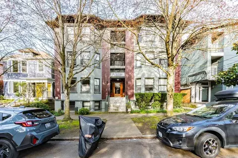 721 17th Ave, Seattle, WA 98122