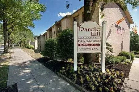 3320 6th St SE #204, Washington, DC 20032