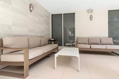 Sw 2nd Ct, Miami, FL 33129