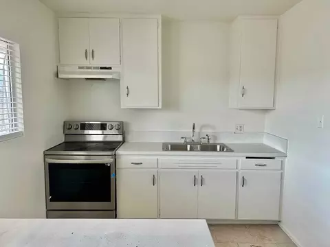 3921 Saviers Rd, Oxnard, CA 93033