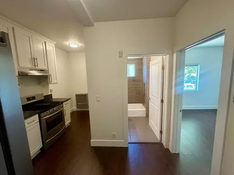 5957 Barton Ave, Los Angeles, CA 90038
