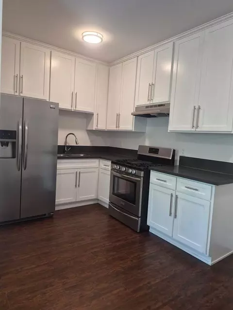 5957 Barton Ave, Los Angeles, CA 90038