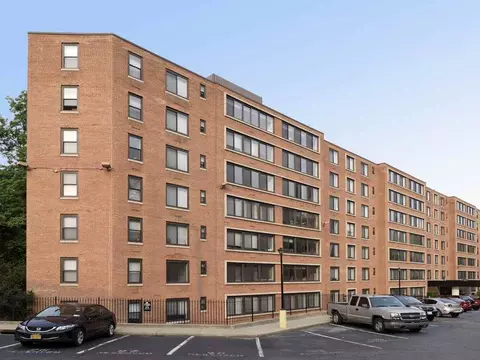 3850 Tunlaw Rd NW, Washington, DC 20007 photo 21