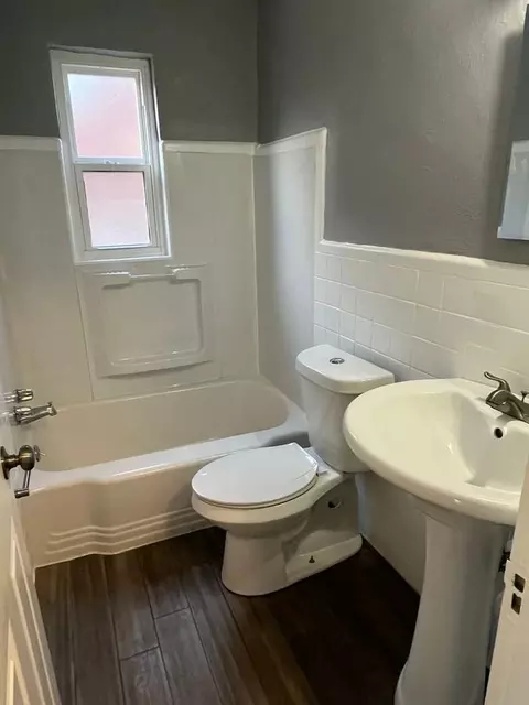 4056 Reading Rd, Cincinnati, OH 45229 photo 8