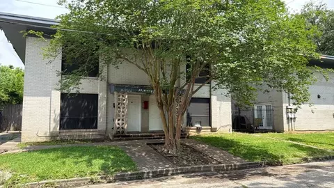 2345 Pecos St, Beaumont, TX 77702