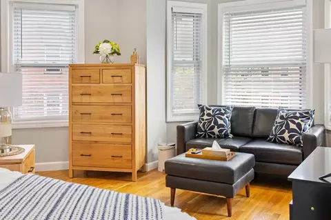 120 Kingston St, Boston, MA 02111