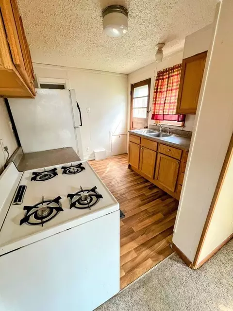 104 Sycamore St, La Porte City, IA 50651