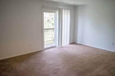 2649 Tremainsville Rd, Toledo, OH 43613 photo 12