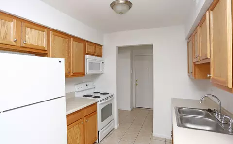 2649 Tremainsville Rd, Toledo, OH 43613 photo 41